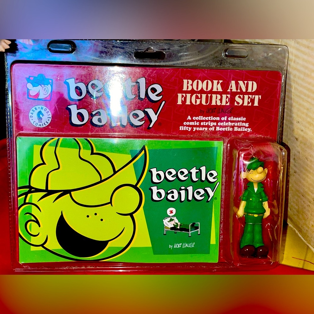Beetle Bailey Book and Figure Set. NIP Vintage